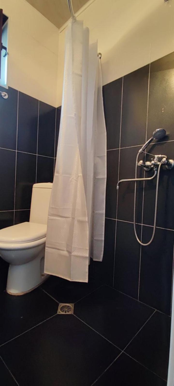 Guest House Lela Rezo Kazbegi Δωμάτιο φωτογραφία