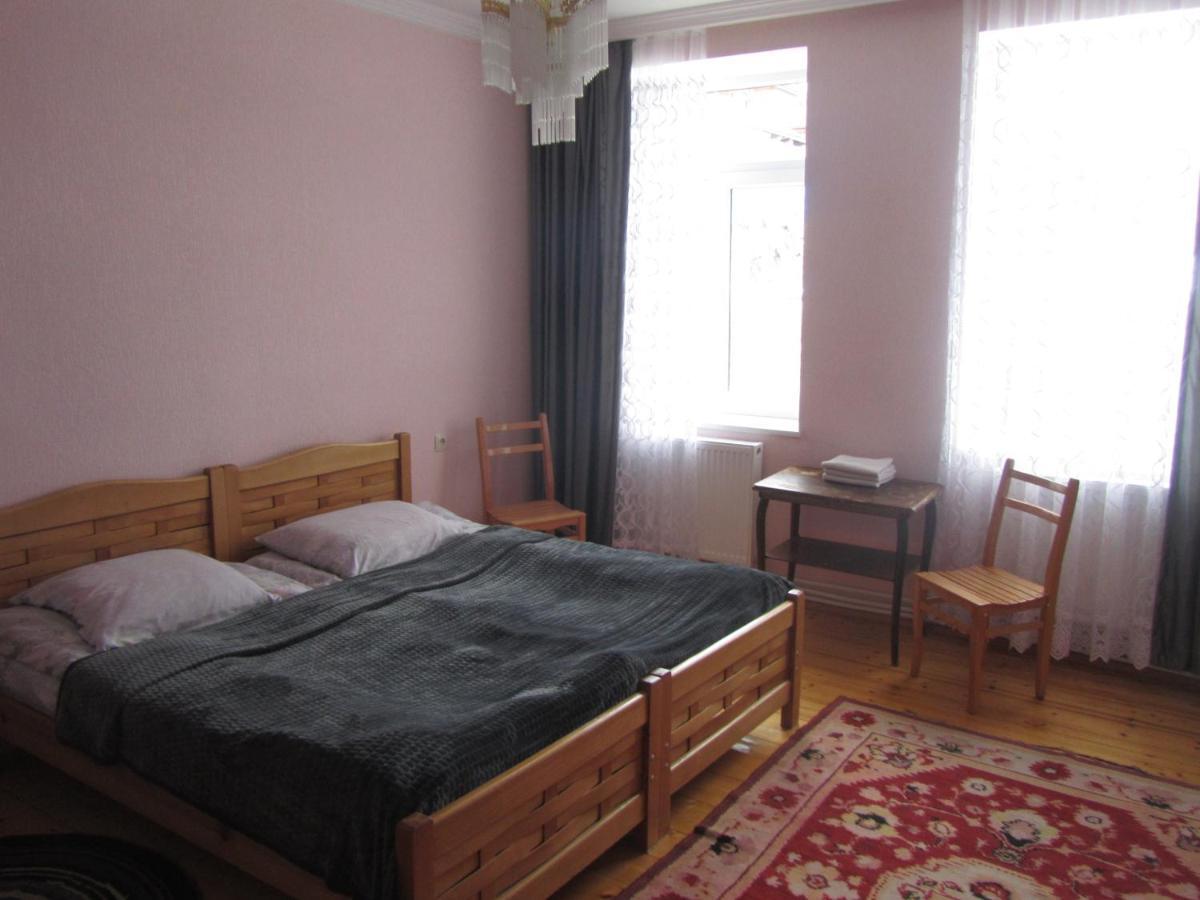 Guest House Lela Rezo Kazbegi Εξωτερικό φωτογραφία